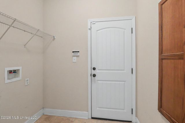 10482 Roundhill Drive, Gulfport, MS 39503