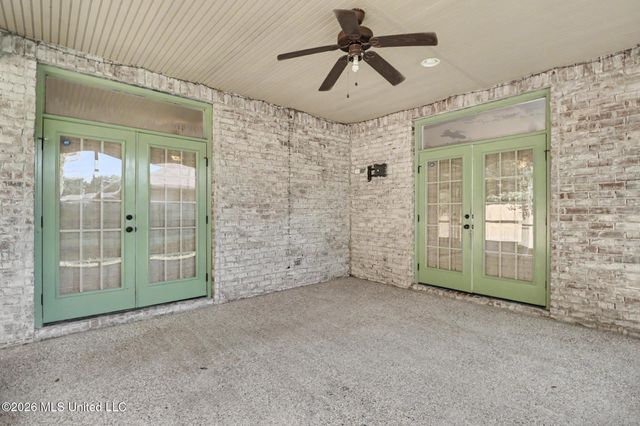 10482 Roundhill Drive, Gulfport, MS 39503