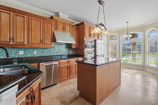 10482 Roundhill Drive, Gulfport, MS 39503