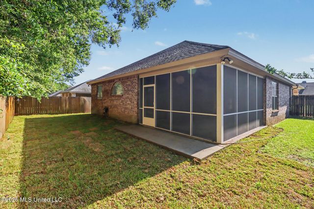 10482 Roundhill Drive, Gulfport, MS 39503