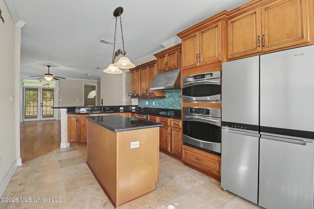 10482 Roundhill Drive, Gulfport, MS 39503
