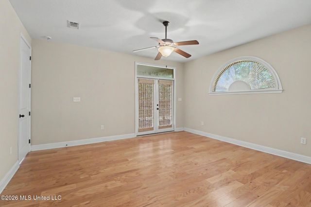 10482 Roundhill Drive, Gulfport, MS 39503