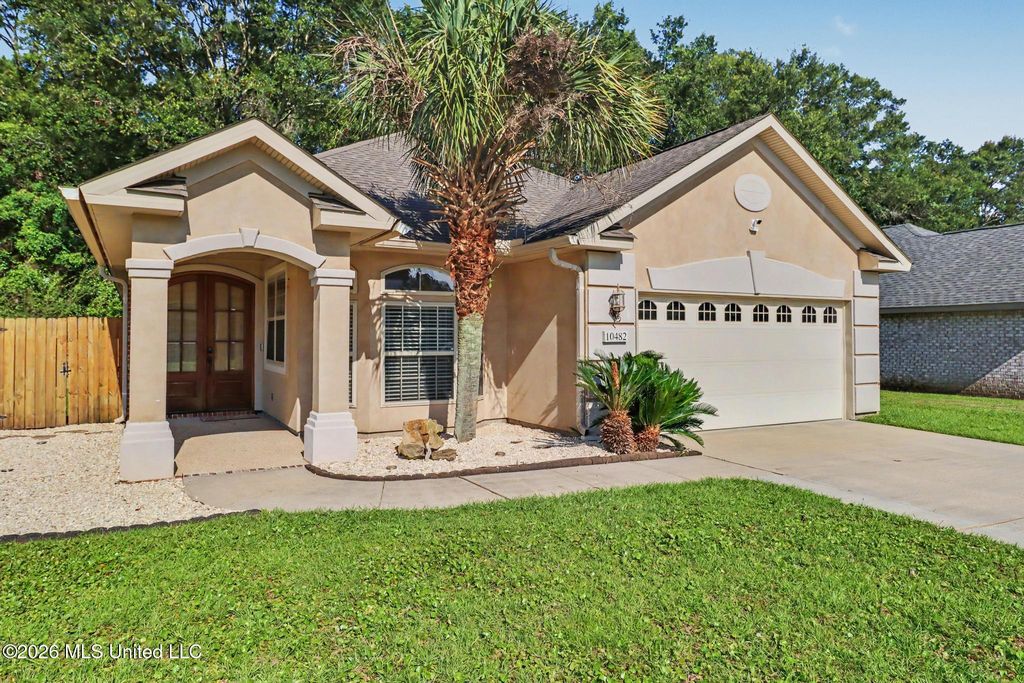 10482 Roundhill Drive, Gulfport, MS 39503