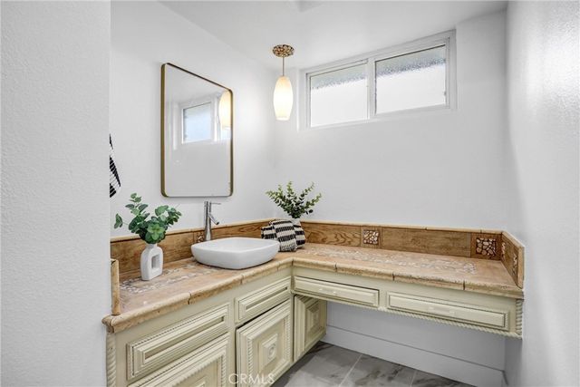 872 Huron, Claremont, CA 91711