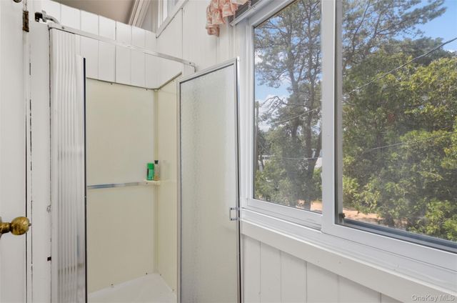 11 Devon Road, Amagansett, NY 11930
