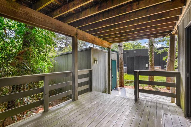 11 Devon Road, Amagansett, NY 11930