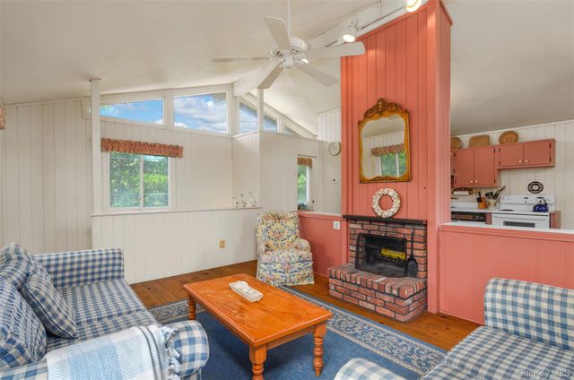 11 Devon Road, Amagansett, NY 11930