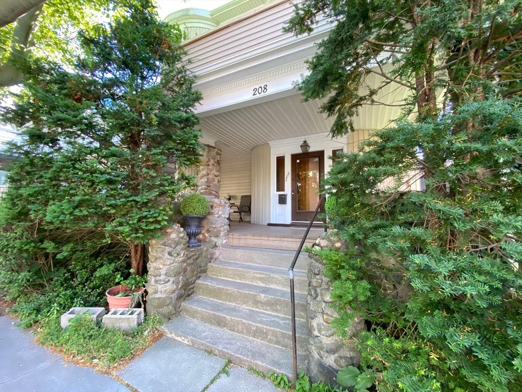 208 Rawson Road 3, Brookline, MA 02445