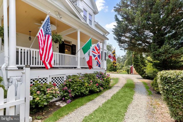 6 S ROLLING RD, Catonsville, MD 21228