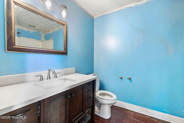612 W Main Street, Mount Olive, NC 28365