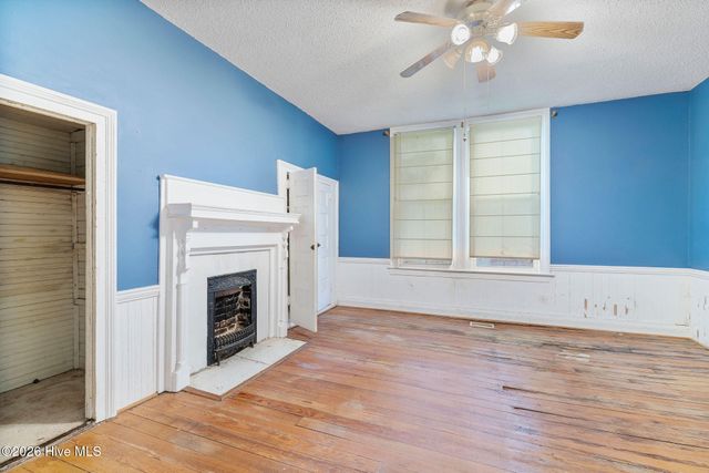 612 W Main Street, Mount Olive, NC 28365