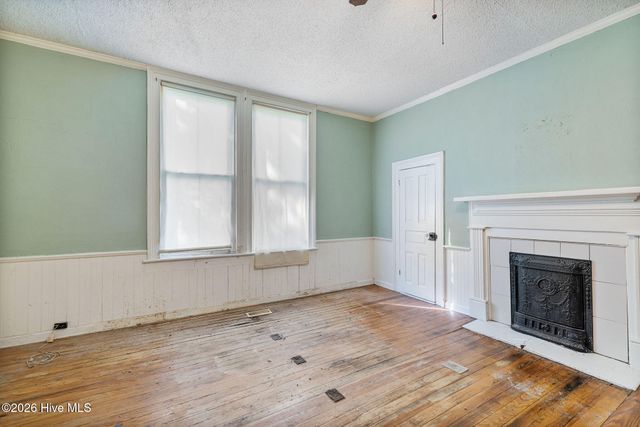 612 W Main Street, Mount Olive, NC 28365