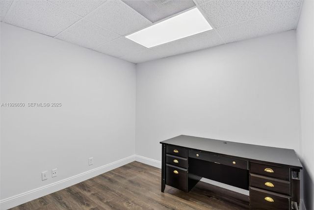 3801 N University Dr 313, Sunrise, FL 33351