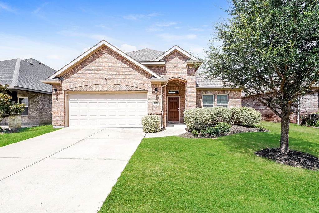 1820 Abby Creek Drive, Little Elm, TX 75068