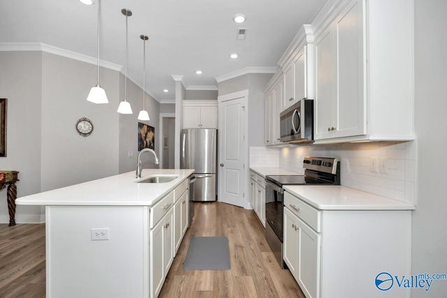 46 Pine Street NW, Huntsville, AL 35806