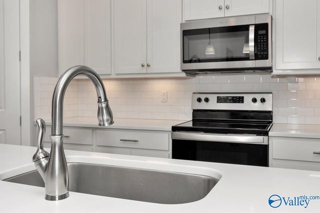 46 Pine Street NW, Huntsville, AL 35806