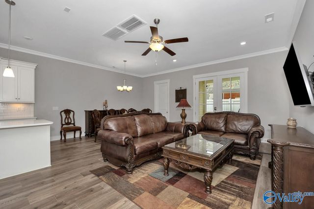 46 Pine Street NW, Huntsville, AL 35806