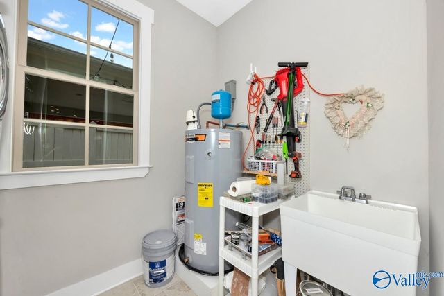 46 Pine Street NW, Huntsville, AL 35806