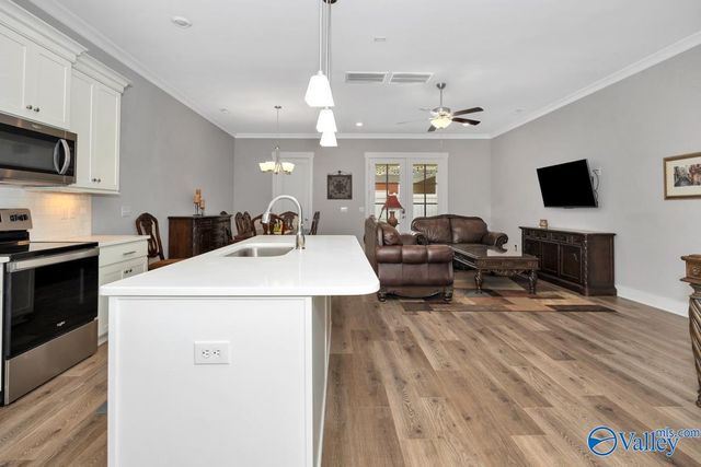 46 Pine Street NW, Huntsville, AL 35806