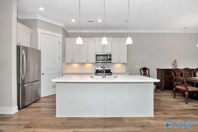 46 Pine Street NW, Huntsville, AL 35806