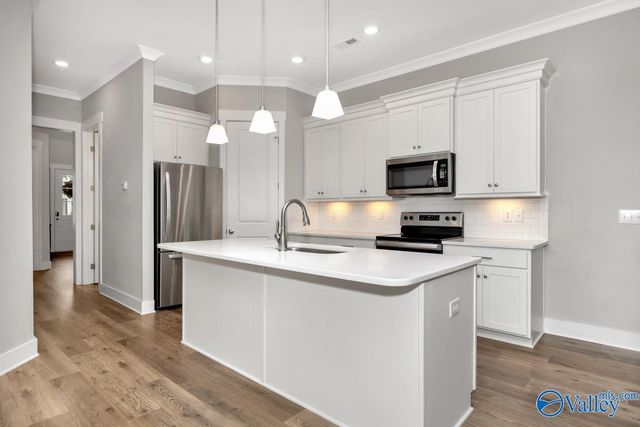 46 Pine Street NW, Huntsville, AL 35806