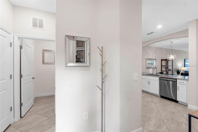 5335 WHITE SAND COVE, Bradenton, FL 34211