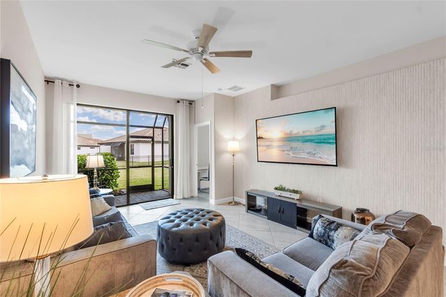 5335 WHITE SAND COVE, Bradenton, FL 34211