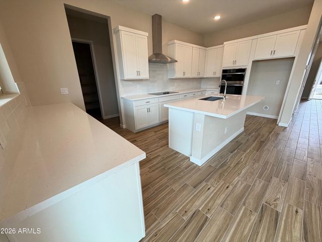 7064 E HAYRIDE Lane, San Tan Valley, AZ 85143