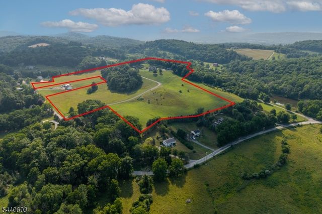 130 Pond School Rd, Wantage Twp., NJ 07461
