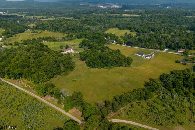 130 Pond School Rd, Wantage Twp., NJ 07461