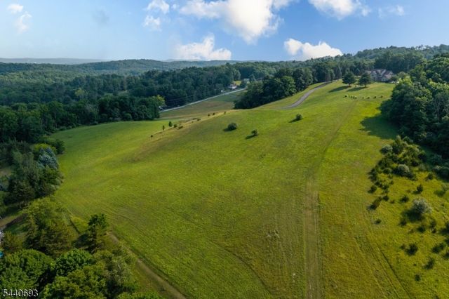 130 Pond School Rd, Wantage Twp., NJ 07461