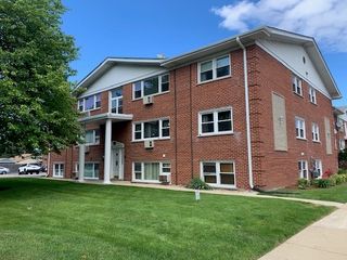 10122 Hartford Court 2A, Schiller Park, IL 60176