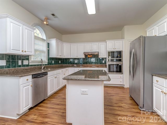 6416 Red Maple Drive, Charlotte, NC 28277