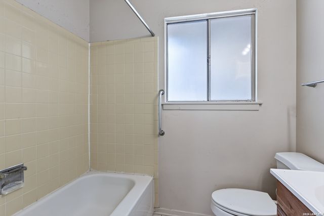 1037 VALLEY FORGE DR, Schertz, TX 78154