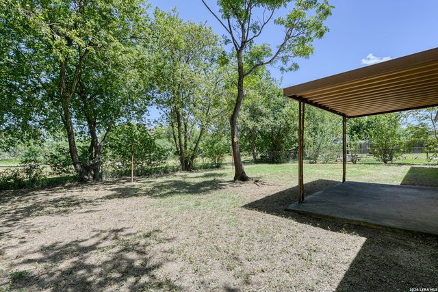 1037 VALLEY FORGE DR, Schertz, TX 78154