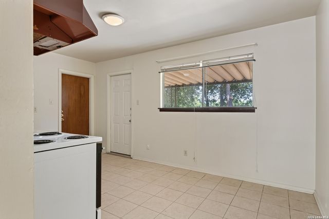 1037 VALLEY FORGE DR, Schertz, TX 78154
