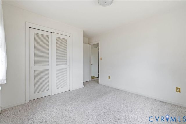 110 Birch Ave, Colonial Heights, VA 23834