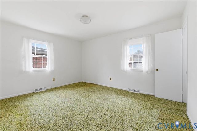 110 Birch Ave, Colonial Heights, VA 23834