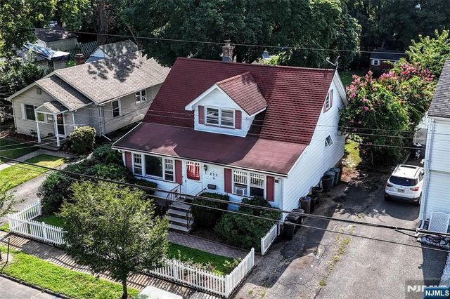 224 Romain Avenue, Pompton Lakes, NJ 07442