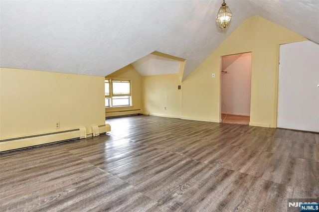 224 Romain Avenue, Pompton Lakes, NJ 07442