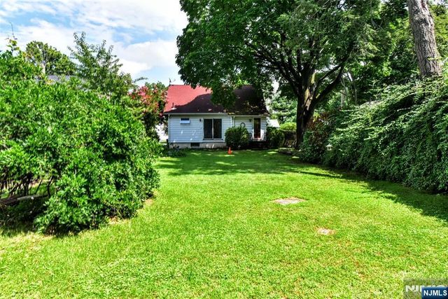224 Romain Avenue, Pompton Lakes, NJ 07442
