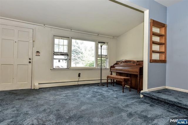 224 Romain Avenue, Pompton Lakes, NJ 07442