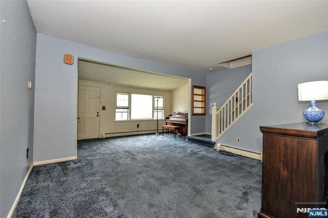 224 Romain Avenue, Pompton Lakes, NJ 07442