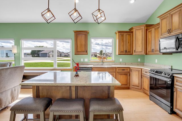 300 Matson St, Newton, KS 67114