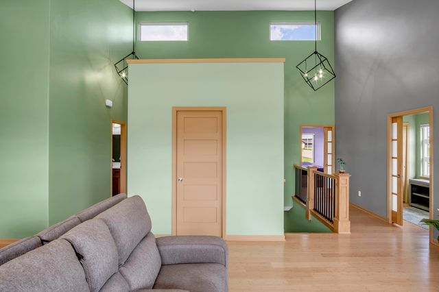 300 Matson St, Newton, KS 67114