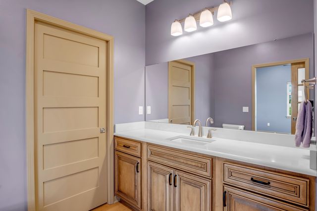 300 Matson St, Newton, KS 67114