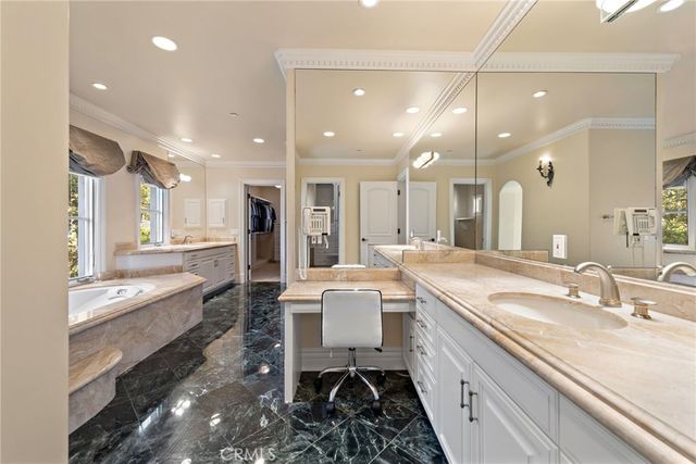 18 Sail Vista, Newport Coast, CA 92657