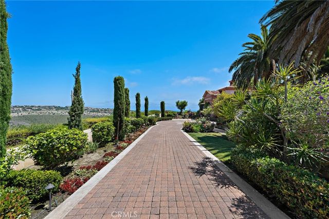 18 Sail Vista, Newport Coast, CA 92657