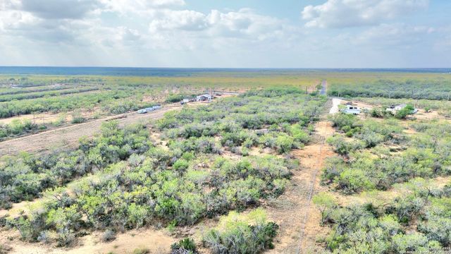 0000 CR 327 Lot 8, Jourdanton, TX 78026