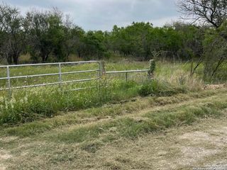 0000 CR 327 Lot 8, Jourdanton, TX 78026